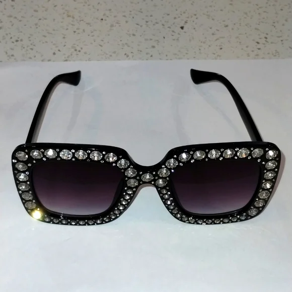 Oversized Square Black Bedazzled sunglasses - Black (NWOT) - Picture 4 of 5